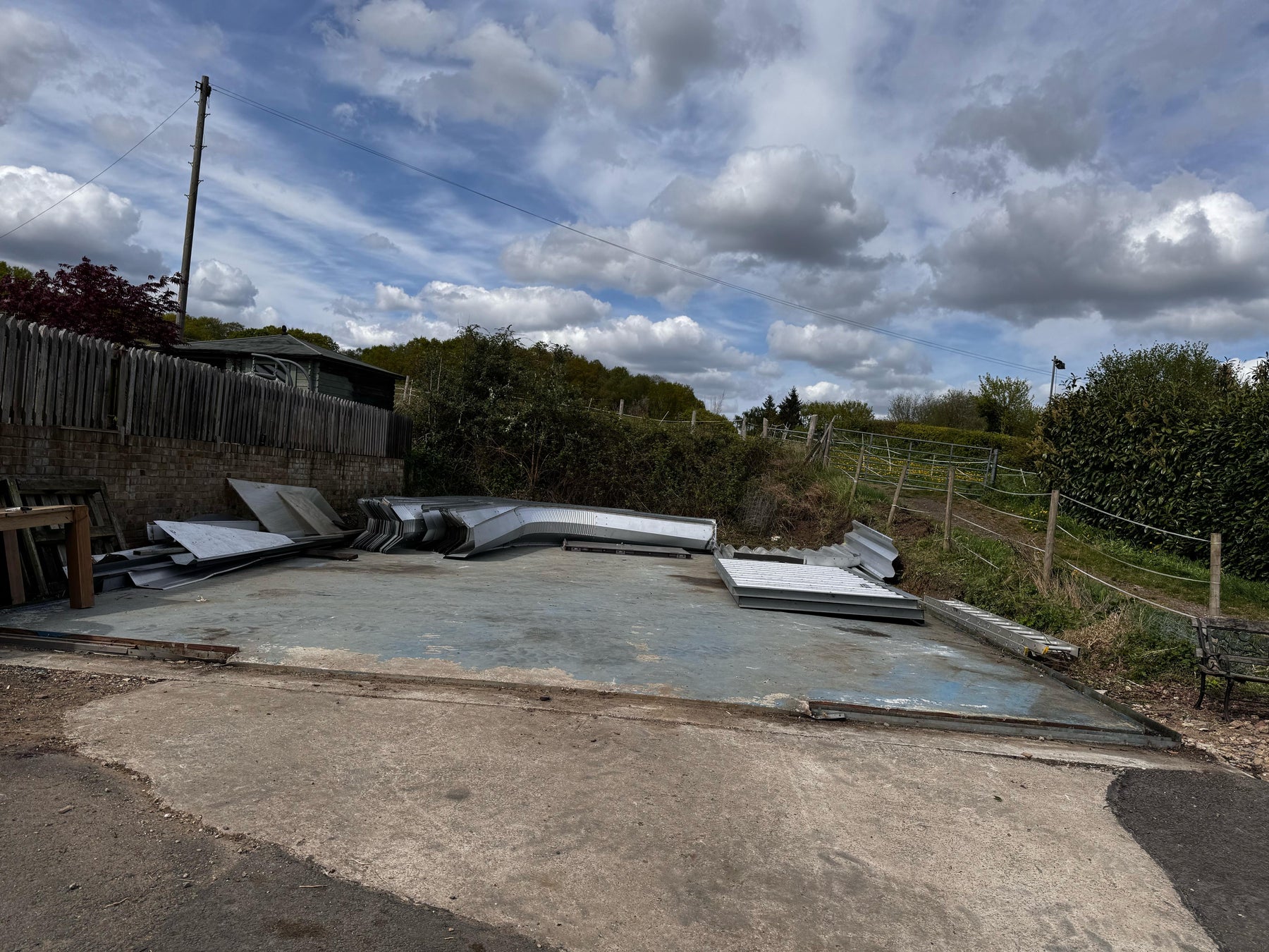 Efficient and Safe Dismantling of a 26x40 Steel Building in Harrow, UK